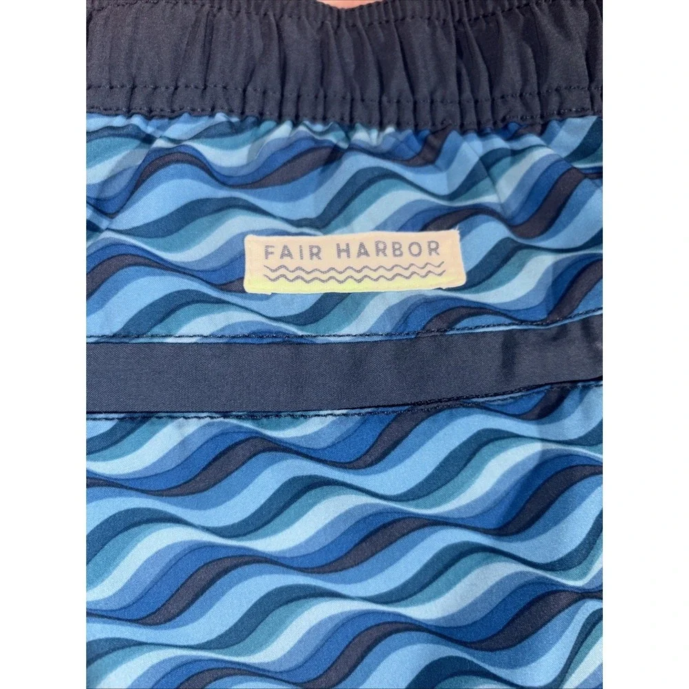Fair Harbor Mens XL Blue Wave Swim Trunks Lined Hybrid.